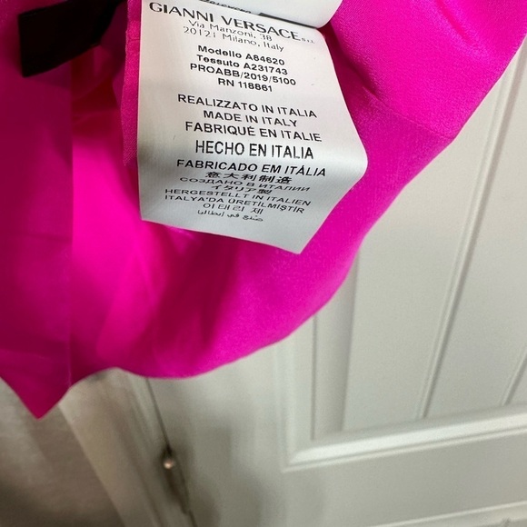 Versace Medusa cowl neck pink silk top with gold hardware - Picture 14 of 15